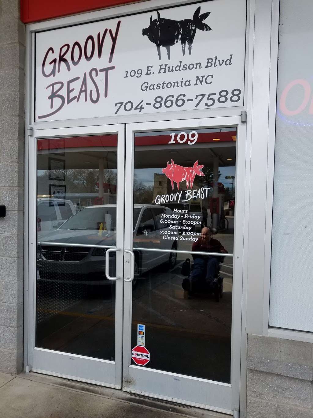 Groovy Beast Grill | 0849, 109 E Hudson Blvd, Gastonia, NC 28054, USA | Phone: (704) 866-7588