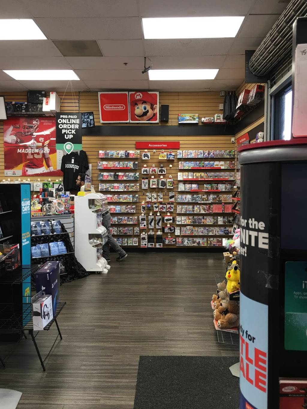 GameStop | 1197 W Irvington Rd #101, Tucson, AZ 85714 | Phone: (520) 434-8645