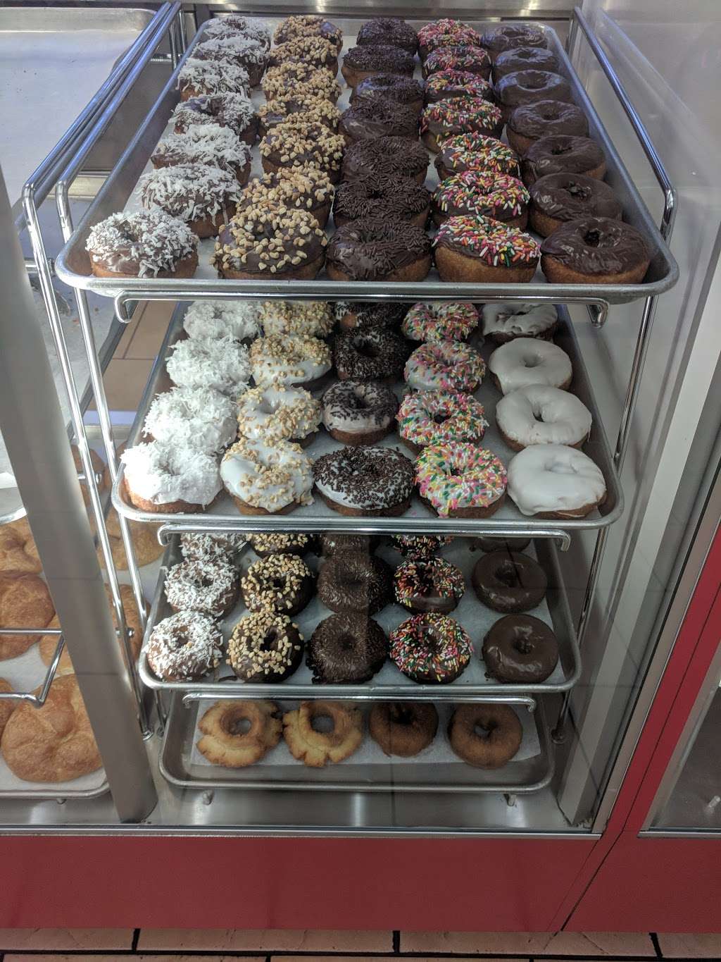 Bosa Donuts | 2990 N Dobson Rd, Chandler, AZ 85224, USA | Phone: (480) 899-4999