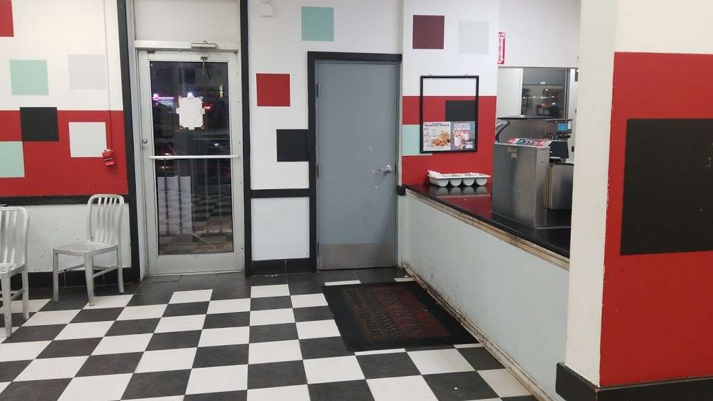 Checkers | 2448 Island Ave, Philadelphia, PA 19153, USA | Phone: (215) 492-0100