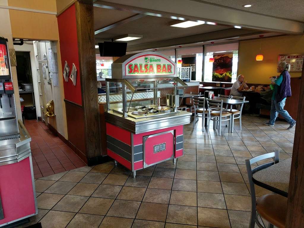 Carls Jr. | 1346 Saratoga Ave, San Jose, CA 95129, USA | Phone: (408) 246-6966