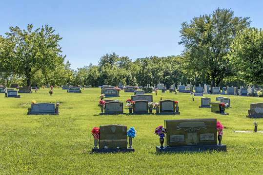 Barry Cemetery | 1327 NW Barry Rd, Kansas City, MO 64155 | Phone: (816) 452-8419