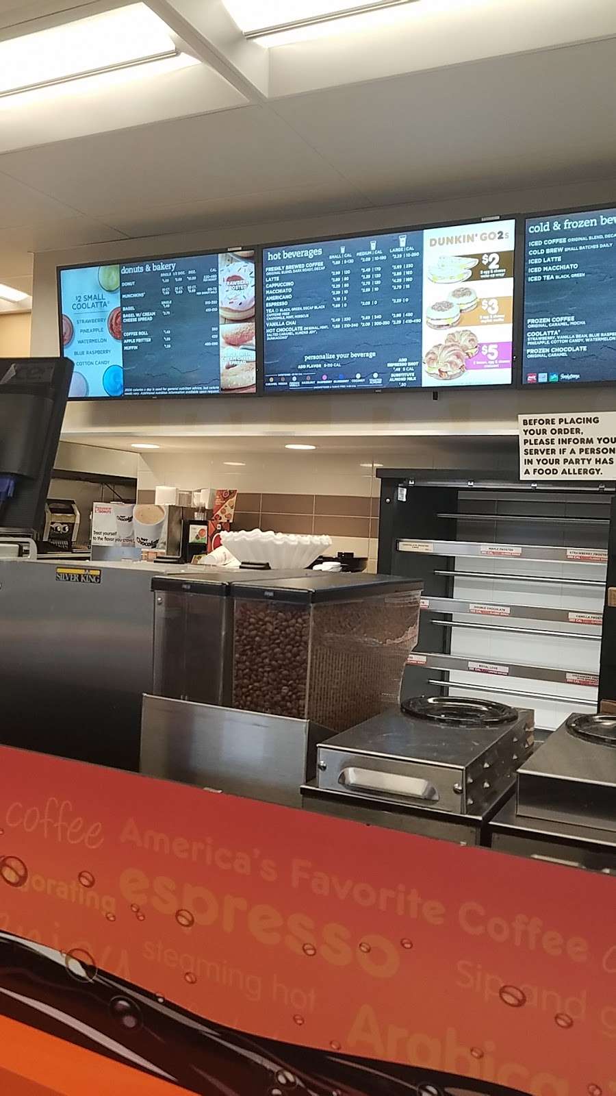 Dunkin Donuts | 3200 Sand Lake Rd, Lindenhurst, IL 60046, USA | Phone: (224) 643-7549