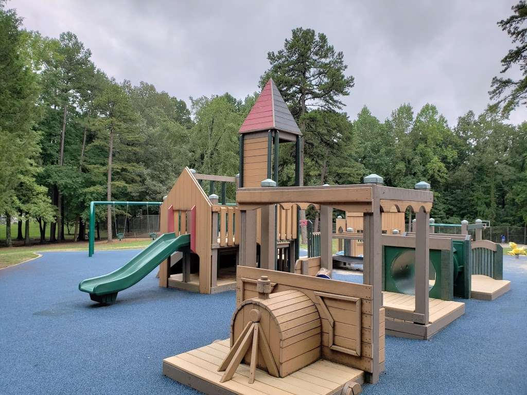 Park Road Park | 6220 Park Rd, Charlotte, NC 28210, USA | Phone: (704) 643-5725