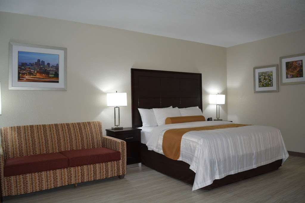 SureStay Plus Hotel by Best Western Kansas City Airport | 11828 NW Plaza Cir, Kansas City, MO 64153, USA | Phone: (816) 464-2423