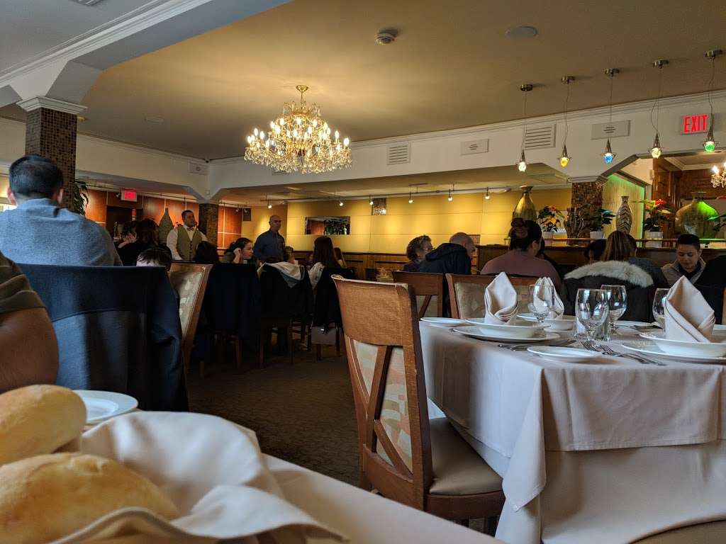 Spanish Tavern of Mountainside | 1239 US-22, Mountainside, NJ 07092, USA | Phone: (908) 232-2171