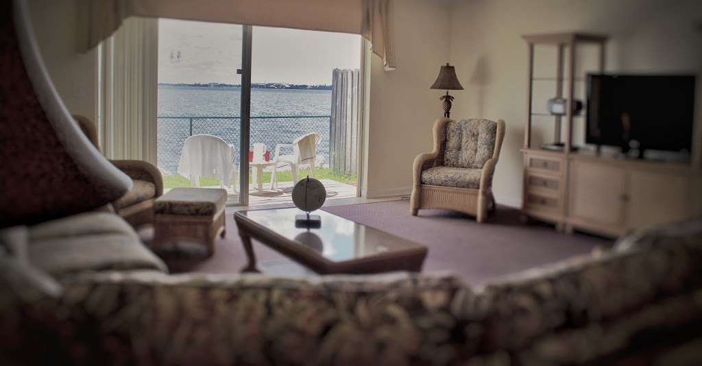 PALM BEACH Waterfront Suites | 3031 S Ocean Blvd, Palm Beach, FL 33480 | Phone: (561) 586-8898