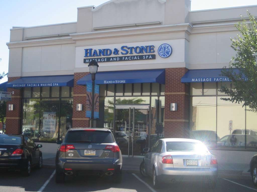 Hand & Stone Massage and Facial Spa | 2960 Center Valley Pkwy, Center Valley, PA 18034, USA | Phone: (484) 602-2156