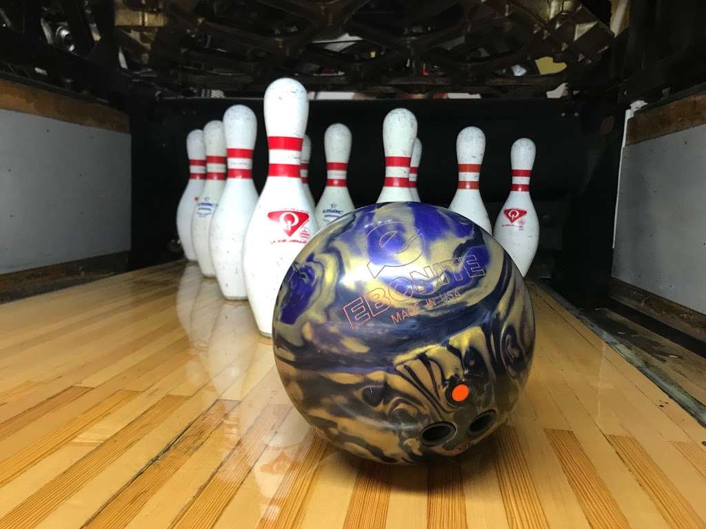 East Lincoln Lanes | 5761 Lincoln Ave, York, PA 17406 | Phone: (717) 252-3211