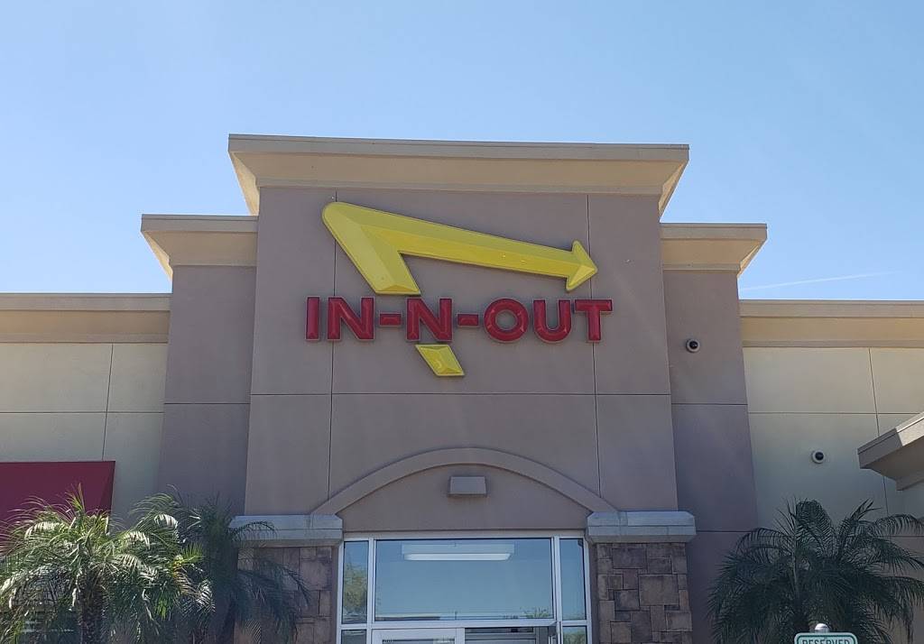 In-N-Out Burger | 2449 S Market St, Gilbert, AZ 85296, USA | Phone: (800) 786-1000