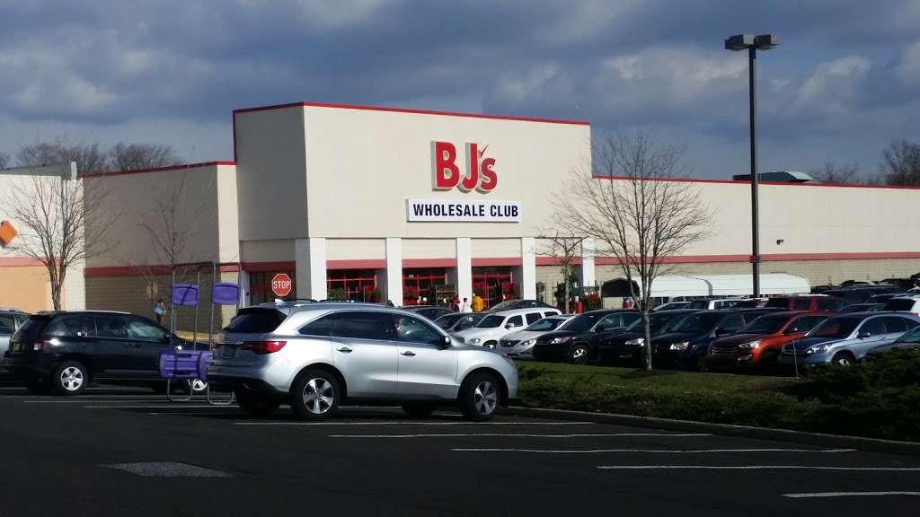 BJs Wholesale | 350 Commerce Blvd, Fairless Hills, PA 19030, USA | Phone: (215) 945-4400