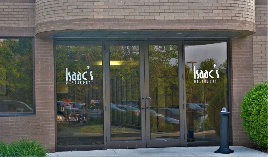 Isaacs Restaurant & Pub | 155 Holiday Dr, Solomons, MD 20688, USA | Phone: (410) 326-6311