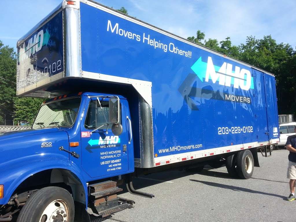 MHO Movers LLC. | 20 Red Oak Ln, Norwalk, CT 06850 | Phone: (203) 803-4752