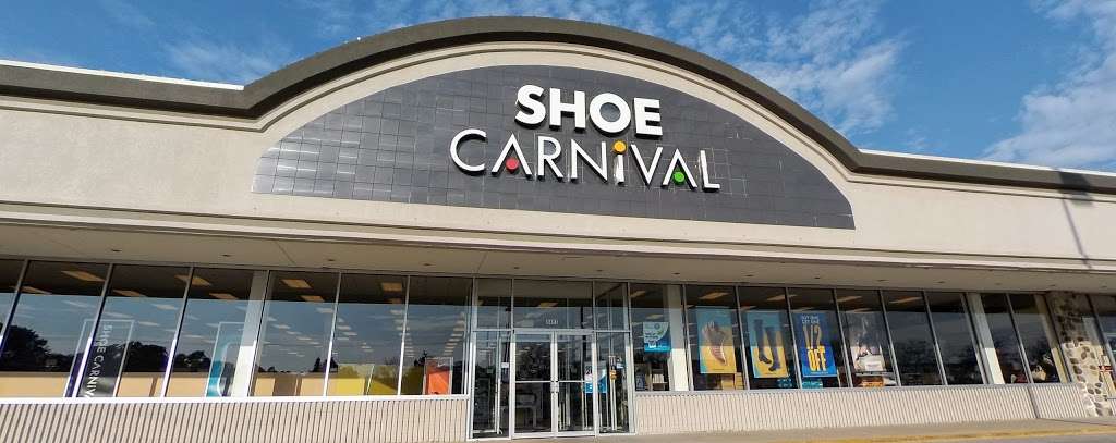 Shoe Carnival | 5493 S 76th St, Greendale, WI 53129, USA | Phone: (414) 421-0069