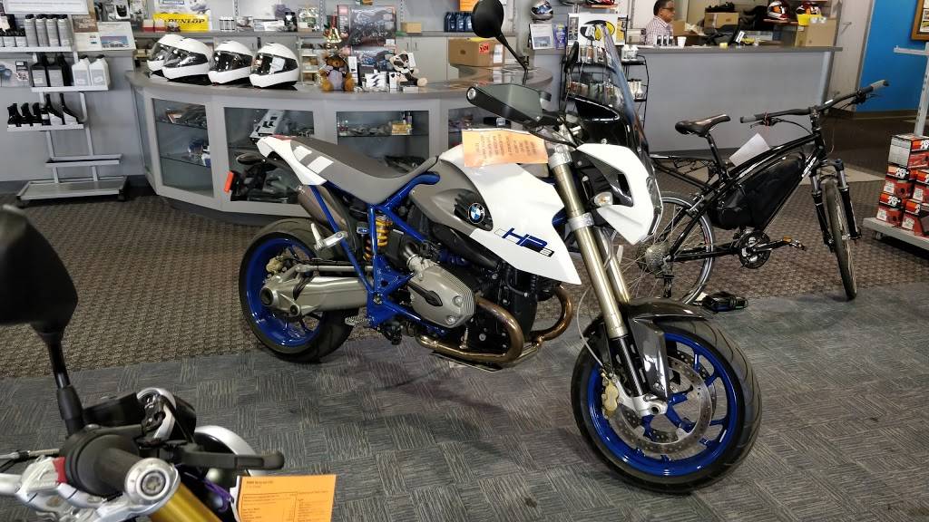 Alamo BMW Motorcycles | 25600 I-10, Boerne, TX 78006, USA | Phone: (210) 828-5513