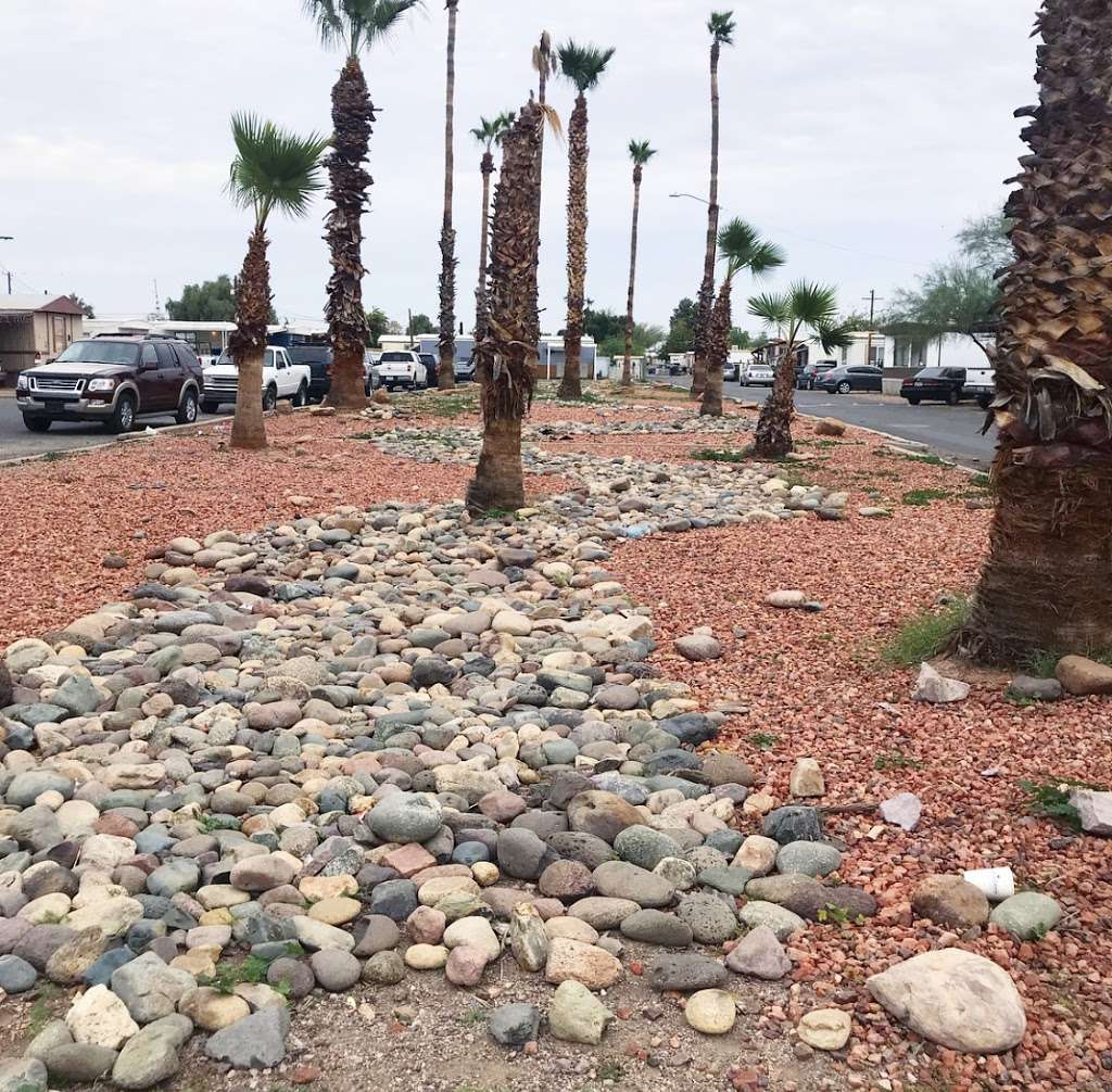 Sierra Vista Mobile Home Park | 22036 N Black Canyon Hwy, Phoenix, AZ 85027, USA | Phone: (623) 582-1479