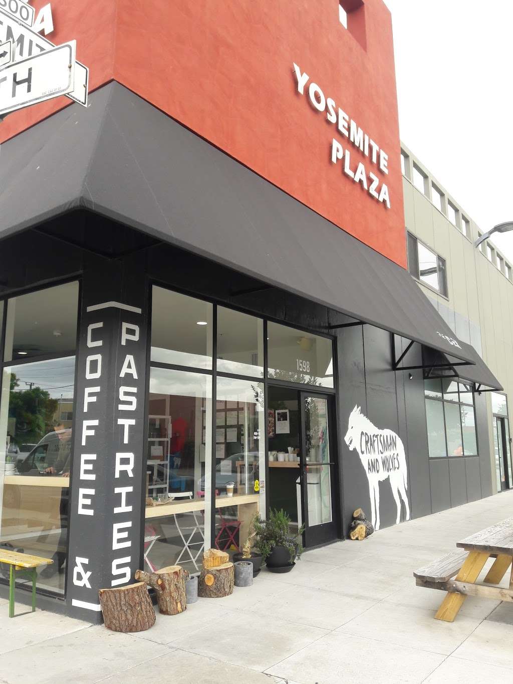 Craftsman and Wolves | 1598 Yosemite Ave, San Francisco, CA 94124 | Phone: (415) 423-3337