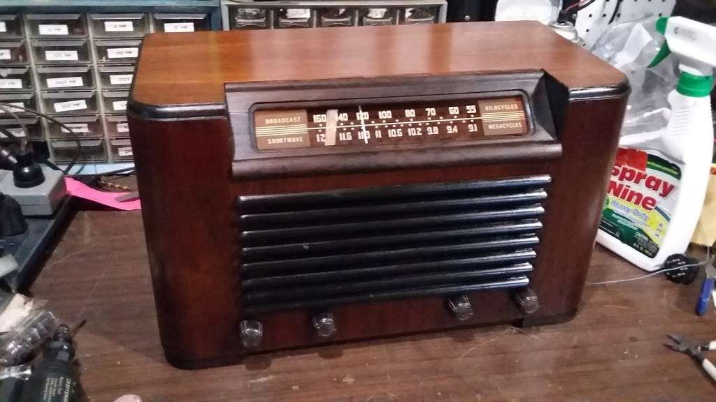 Antique Radio And Television Repair | 18641 County Rd 175 E, Summitville, IN 46070 | Phone: (765) 615-2187