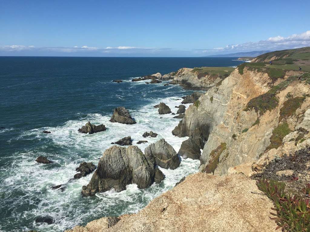 Campbell Cove Beach | Salmon Creek, Jenner, CA 95450, USA