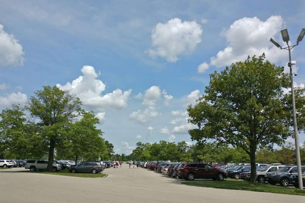 North Parking Lot Brookfield Zoo | Golf View Road, Brookfield, IL 60513, USA