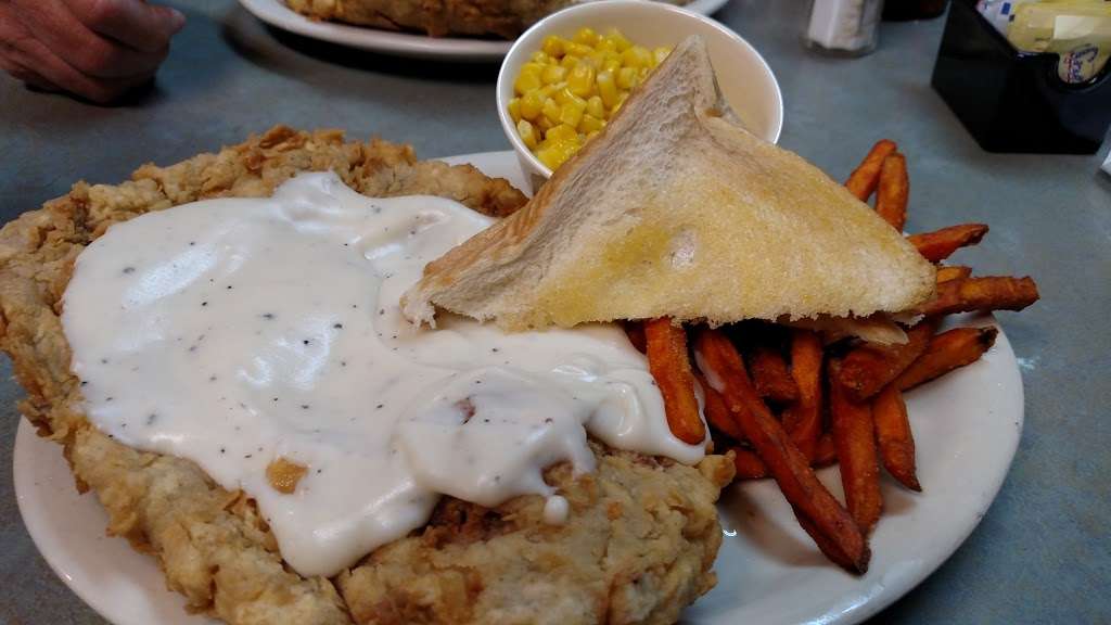 Ranch Hand Cafe | 24626 TX-321, Cleveland, TX 77327, USA | Phone: (281) 592-2545