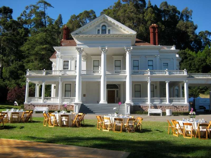 DUNSMUIR HELLMAN HISTORIC ESTATE | 2960 Peralta Oaks Ct, Oakland, CA 94605, USA