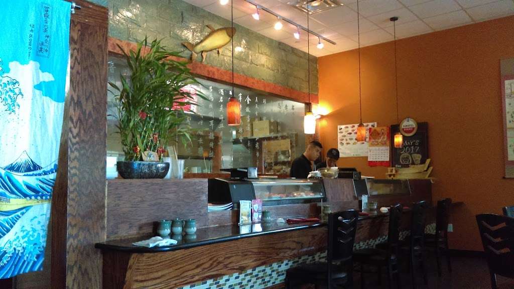 Sweet Mango Sushi Bar & Asian Restaurant | 274 S Main St, Newtown, CT 06470, USA | Phone: (203) 270-3737