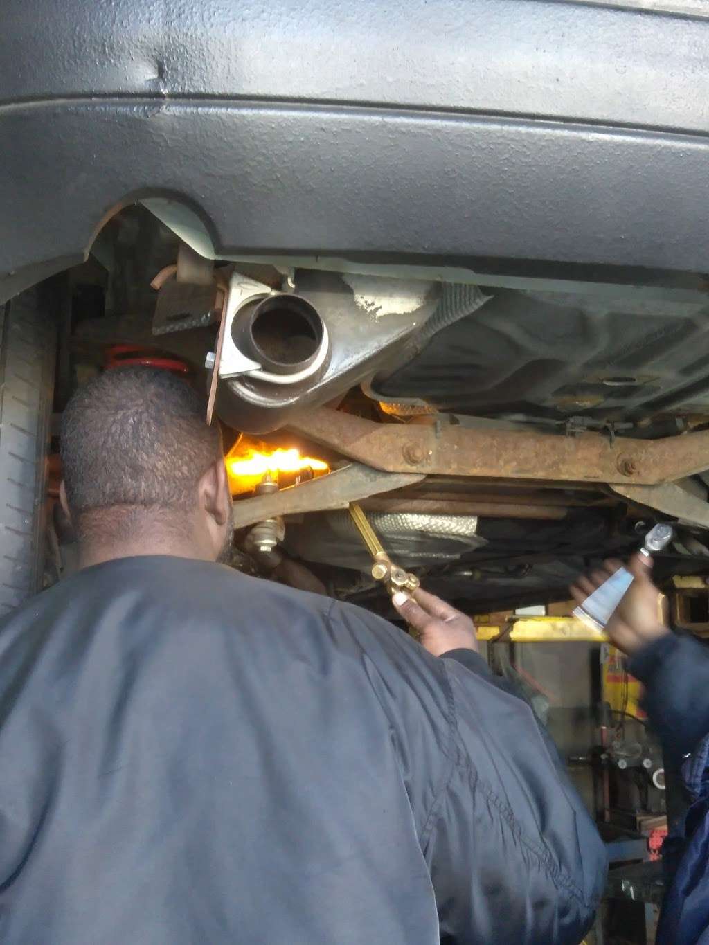 J Auto Repair | 2645, 1001 18th Ave, Newark, NJ 07106 | Phone: (973) 371-5737