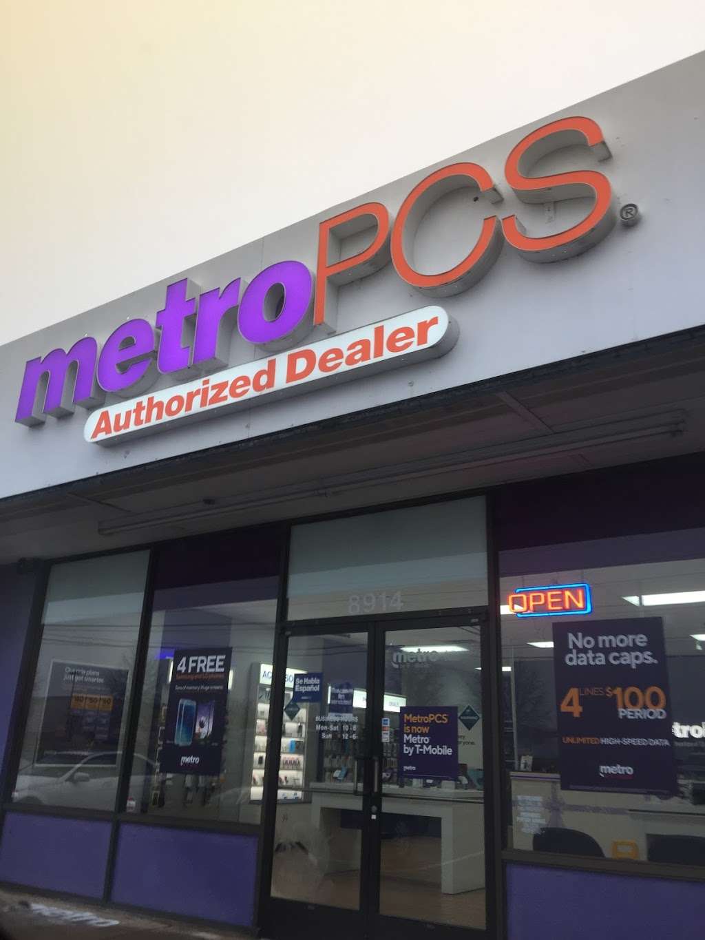 Metro by T-Mobile | 8914 S Tryon St, Charlotte, NC 28273, USA | Phone: (888) 863-8768