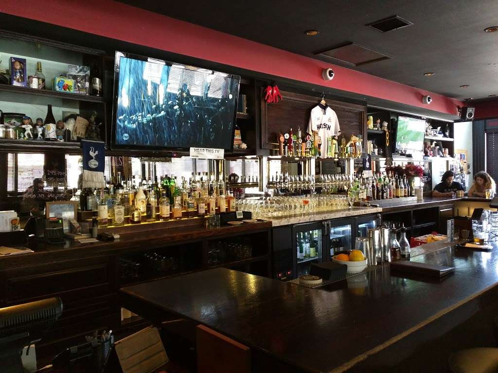 The Greyhound Bar & Grill | 5570 N Figueroa St, Los Angeles, CA 90042, USA | Phone: (323) 900-0300