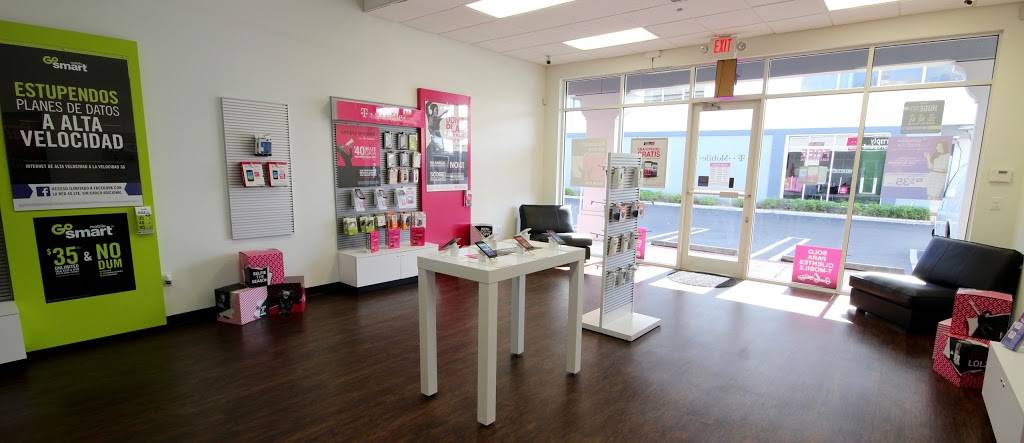 T-Mobile Doral Simply Prepaid | 3655 NW 107th Ave #110, Doral, FL 33178, USA | Phone: (305) 456-0579