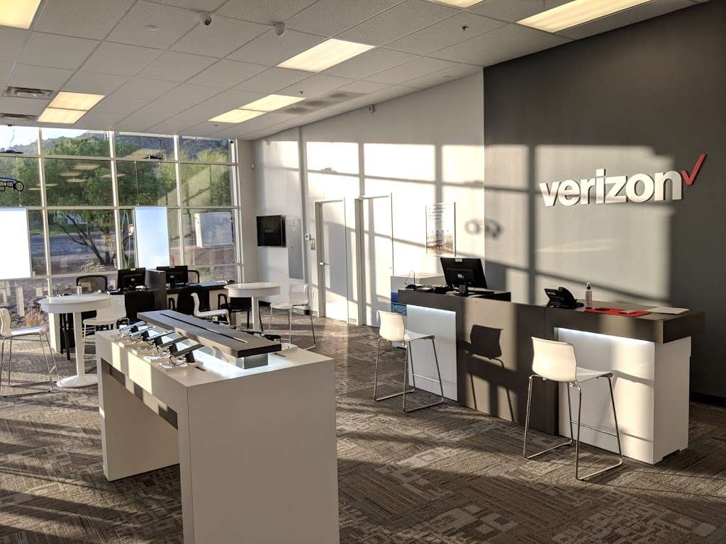 Verizon Authorized Retailer – Victra | 3165 E Lincoln Dr Suite 100, Phoenix, AZ 85016, USA | Phone: (480) 696-8564