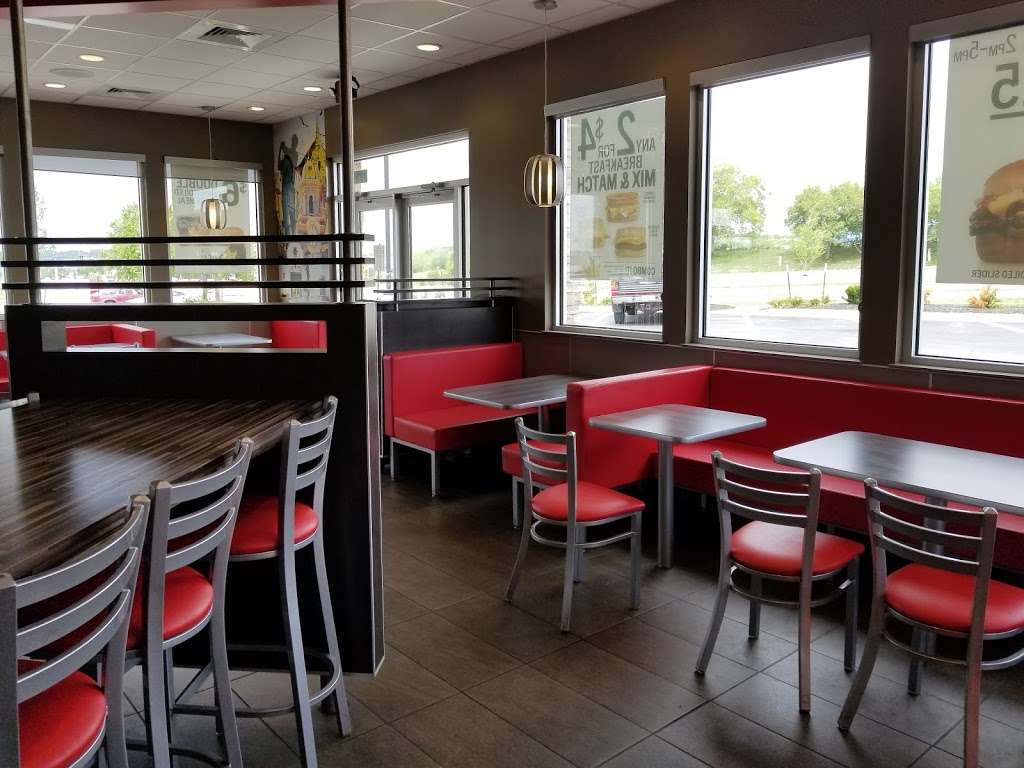 Hardees | 5373 Bannister Rd, Kansas City, MO 64137 | Phone: (816) 966-4550