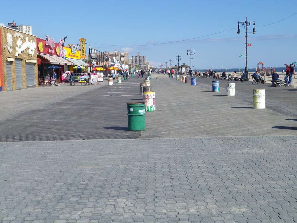 Brighton Beach | 201-299 Riegelmann Boardwalk, Brooklyn, NY 11235