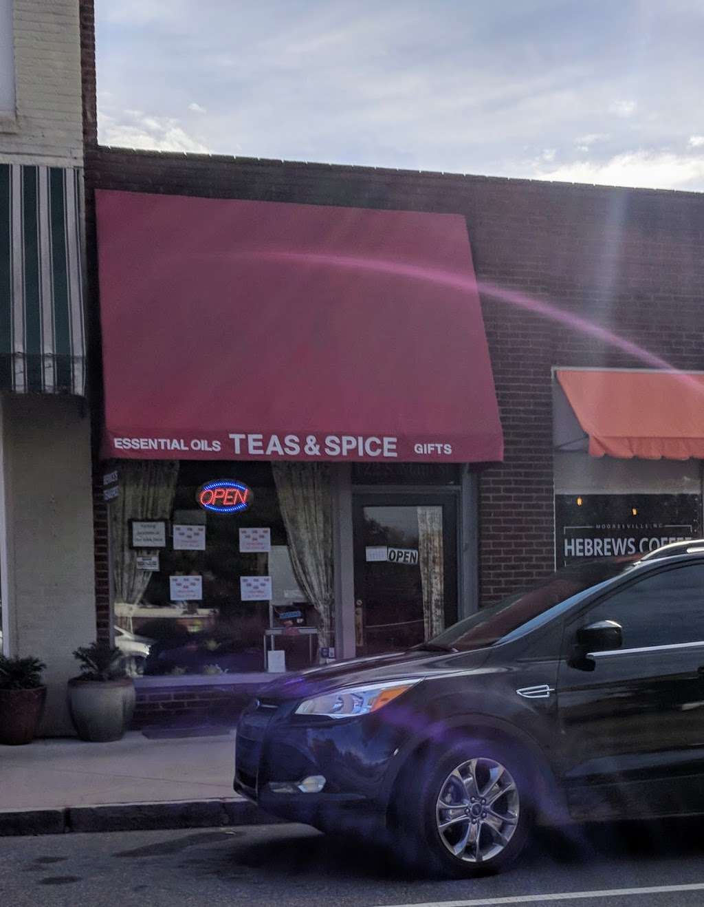 Bernices Tea & Spice | 500 South Main Street @, Antiques, N Main St, Mooresville, NC 28115, USA | Phone: (704) 664-7971