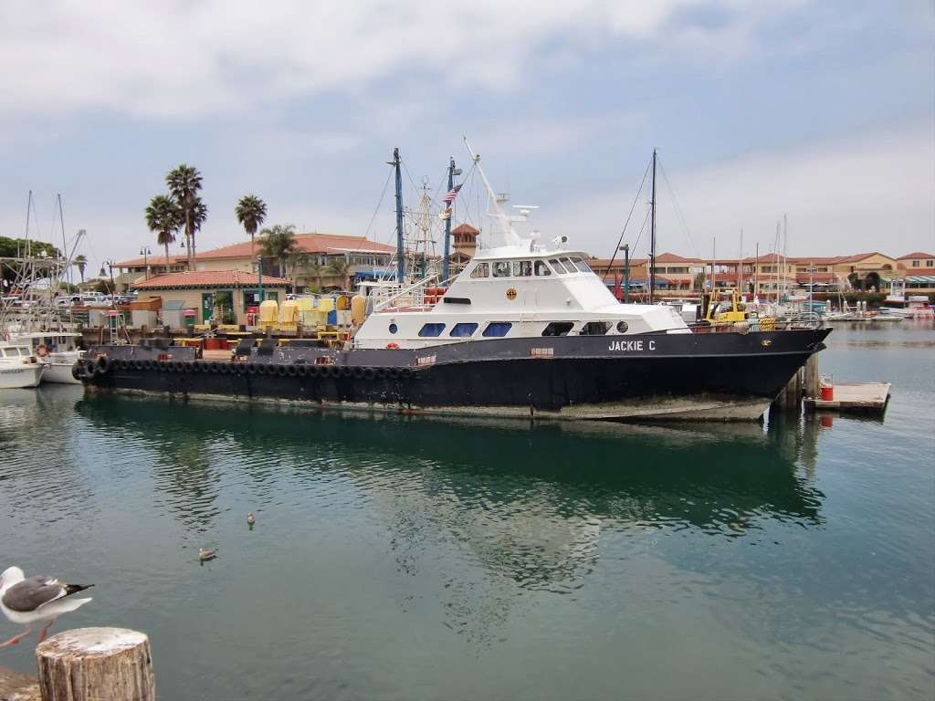 Ventura Harbor Marine Fuel Inc | 1551 Spinnaker Dr, Ventura, CA 93001, USA | Phone: (805) 644-4046