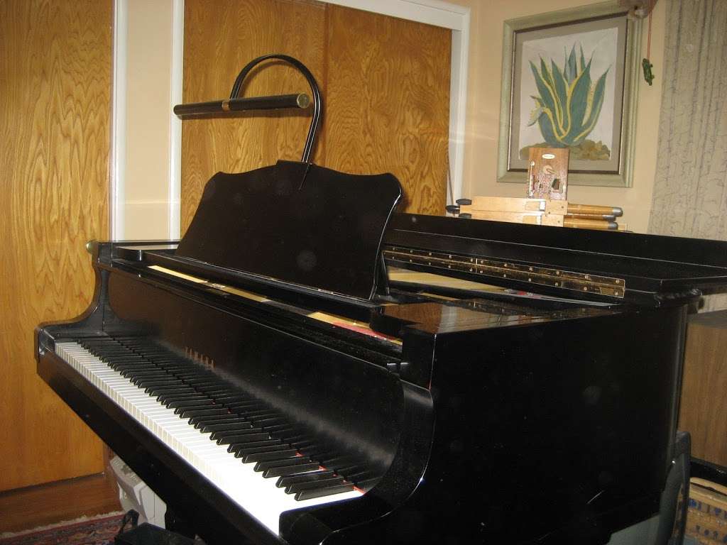 Piano Studio of Norman Ortiz | 111 Corkwood St, Vallejo, CA 94591 | Phone: (707) 681-9281