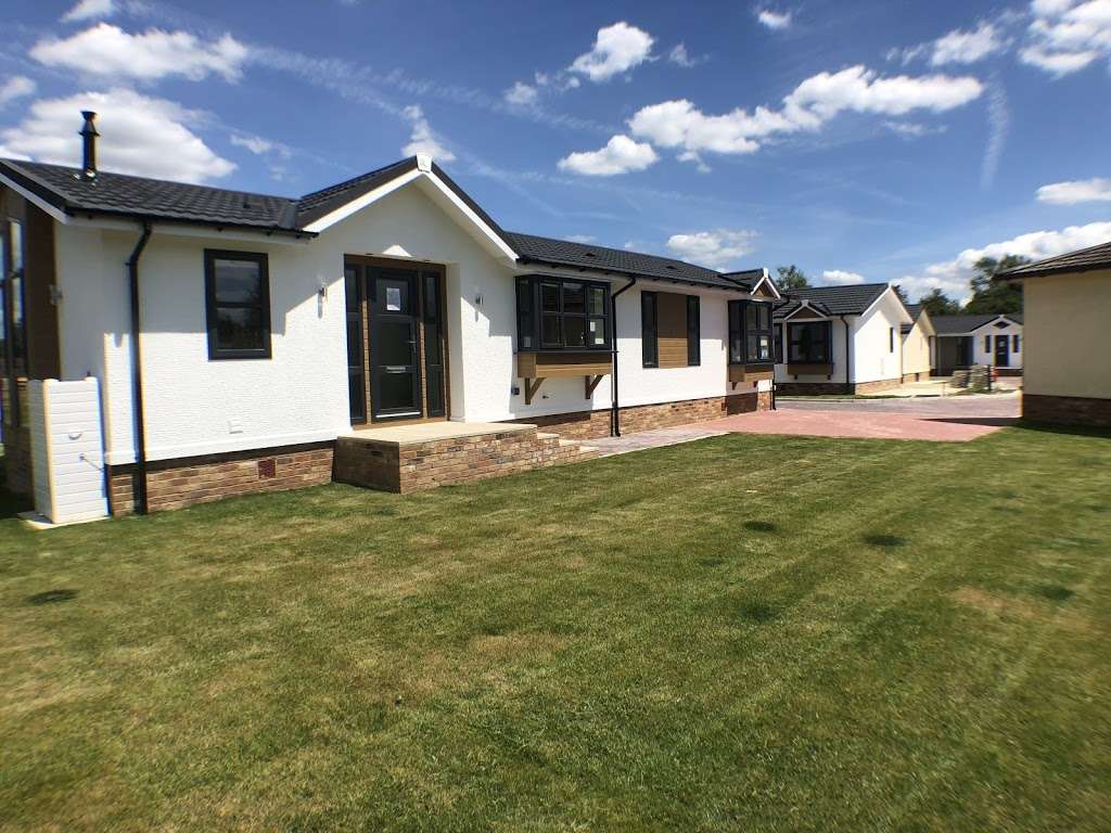 Five Furlongs Country Park | Queen St, Paddock Wood, Tonbridge TN12 6NX, UK | Phone: 07766 399914