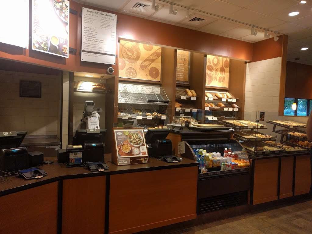 Panera Bread | 101 S Western Ave, Carpentersville, IL 60110, USA | Phone: (847) 649-5180