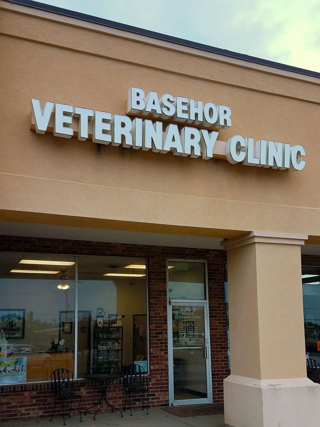 Basehor Veterinary Clinic | 15510 State Ave # 9, Basehor, KS 66007, USA | Phone: (913) 724-1711