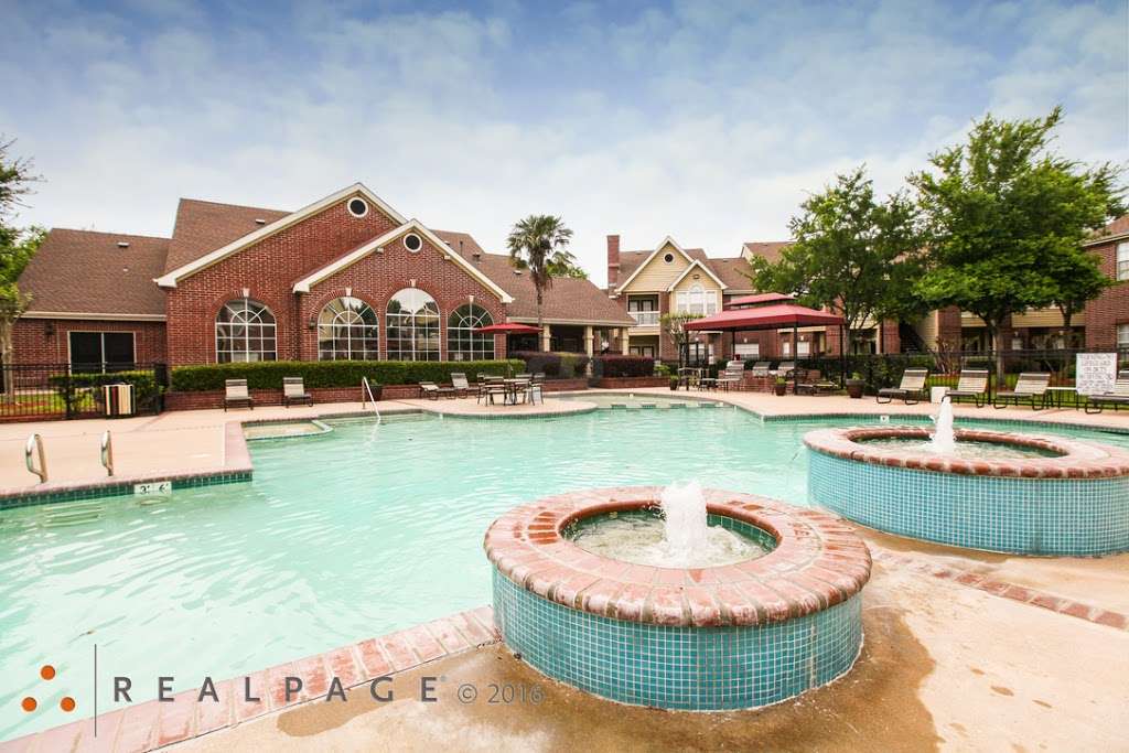 Remington Apartments-Pearland | 2525 Barry Rose Rd, Pearland, TX 77581, USA | Phone: (281) 485-6556