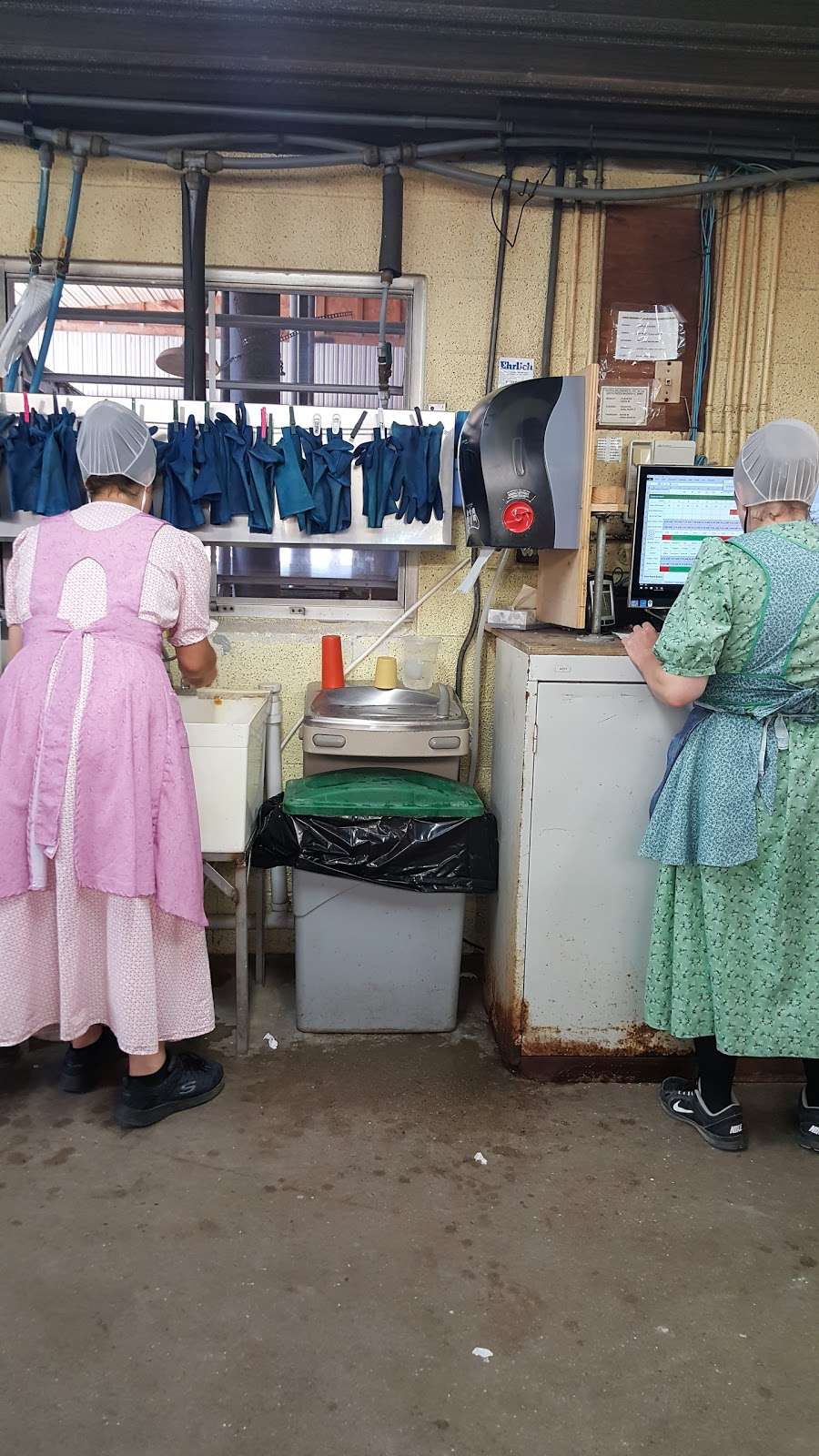 Uncle Henry’s Pretzel Bakery | 1550 Bowmansville Rd, Mohnton, PA 19540, USA | Phone: (717) 445-4690 Uncle Henry’s Pretzel Bakery | 1550 Bowmansville Rd, Mohnton, PA 19540, USA | Phone: (717) 445-4690