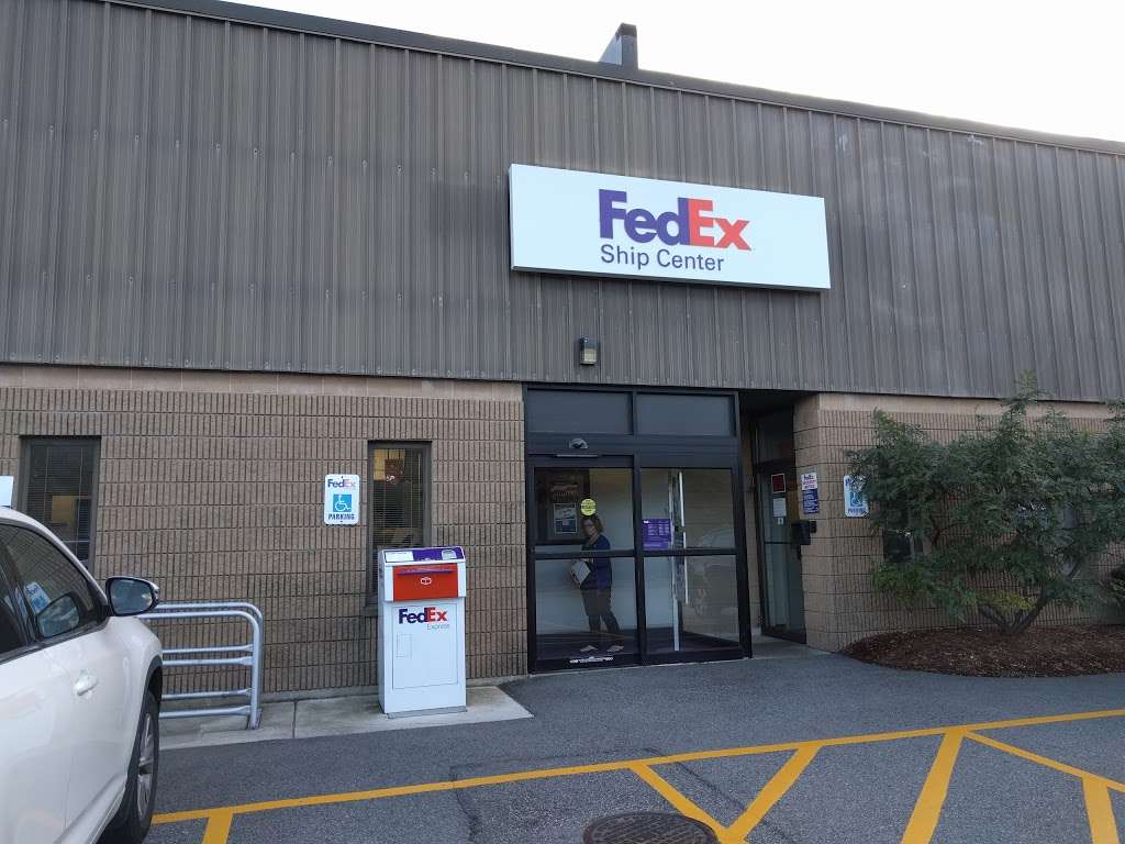 FedEx Ship Center | 10 Cornell Pl, Wilmington, MA 01887 | Phone: (800) 463-3339