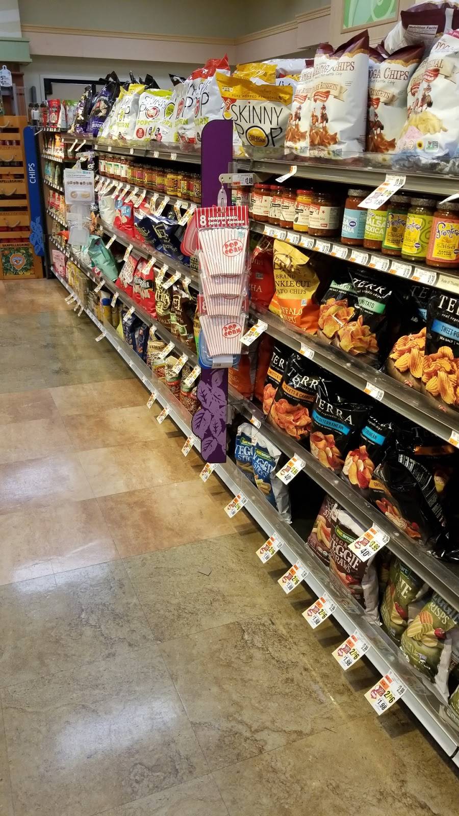 TOPS Friendly Markets | 5274 Main & Union, Williamsville, NY 14221, USA | Phone: (716) 632-7411