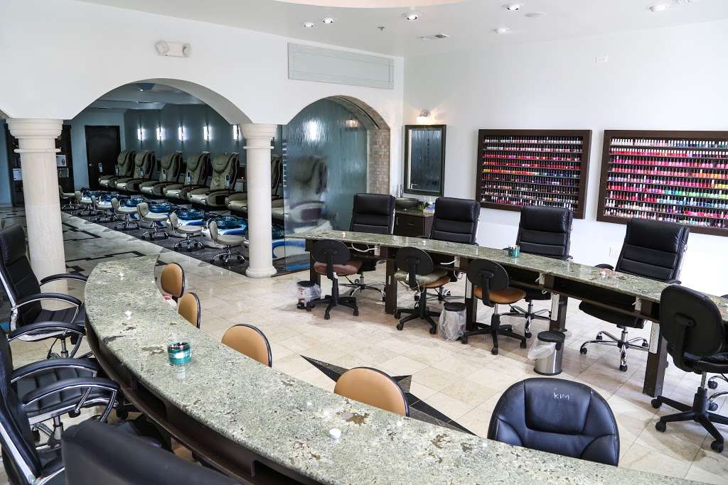 Quarry Nails | 255 E Basse Rd, San Antonio, TX 78209, USA | Phone: (210) 930-9330