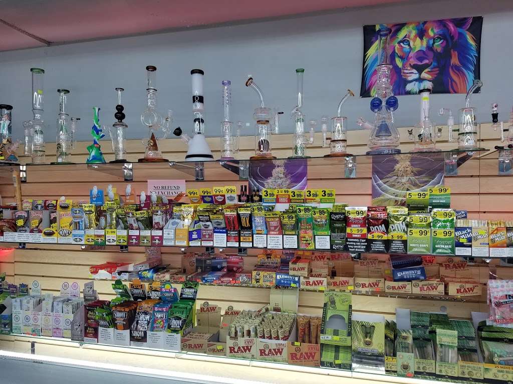 Smoke Shop | 847 Singleton Blvd Suite 110, Dallas, TX 75212, USA | Phone: (469) 466-9211