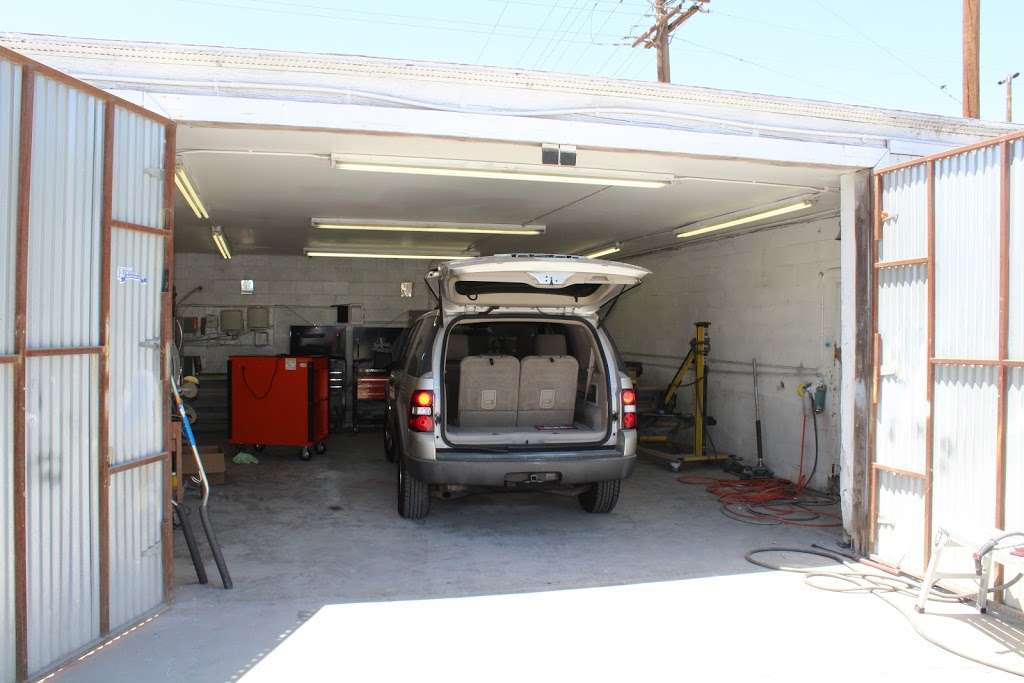 Leos Paint & Body | 424 1/2 N Main St, Lake Elsinore, CA 92530 | Phone: (951) 746-6266