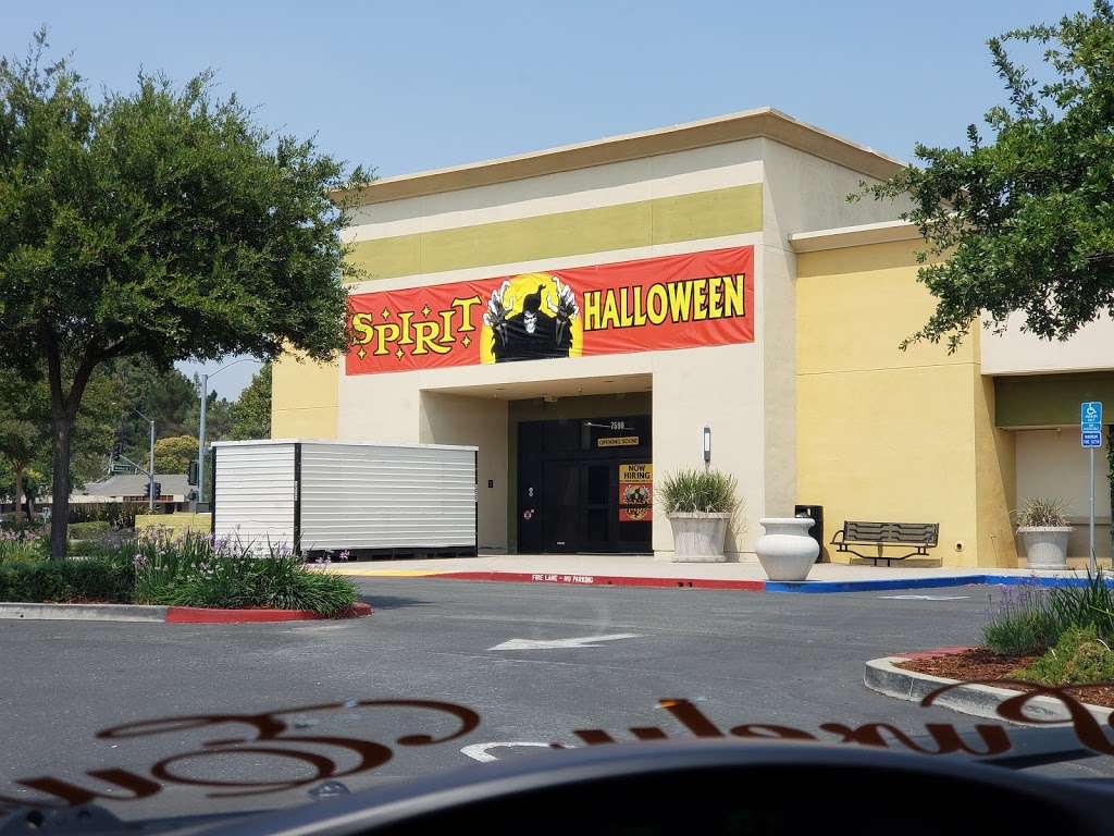 Spirit Halloween | 7590 Amador Valley Blvd, Dublin, CA 94568, USA | Phone: (866) 586-0155