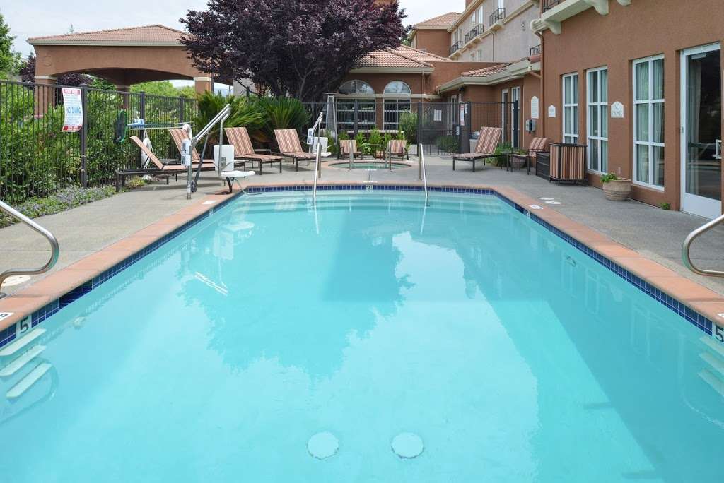 Hilton Garden Inn Napa | 3585 Solano Ave, Napa, CA 94558, USA | Phone: (707) 252-0444