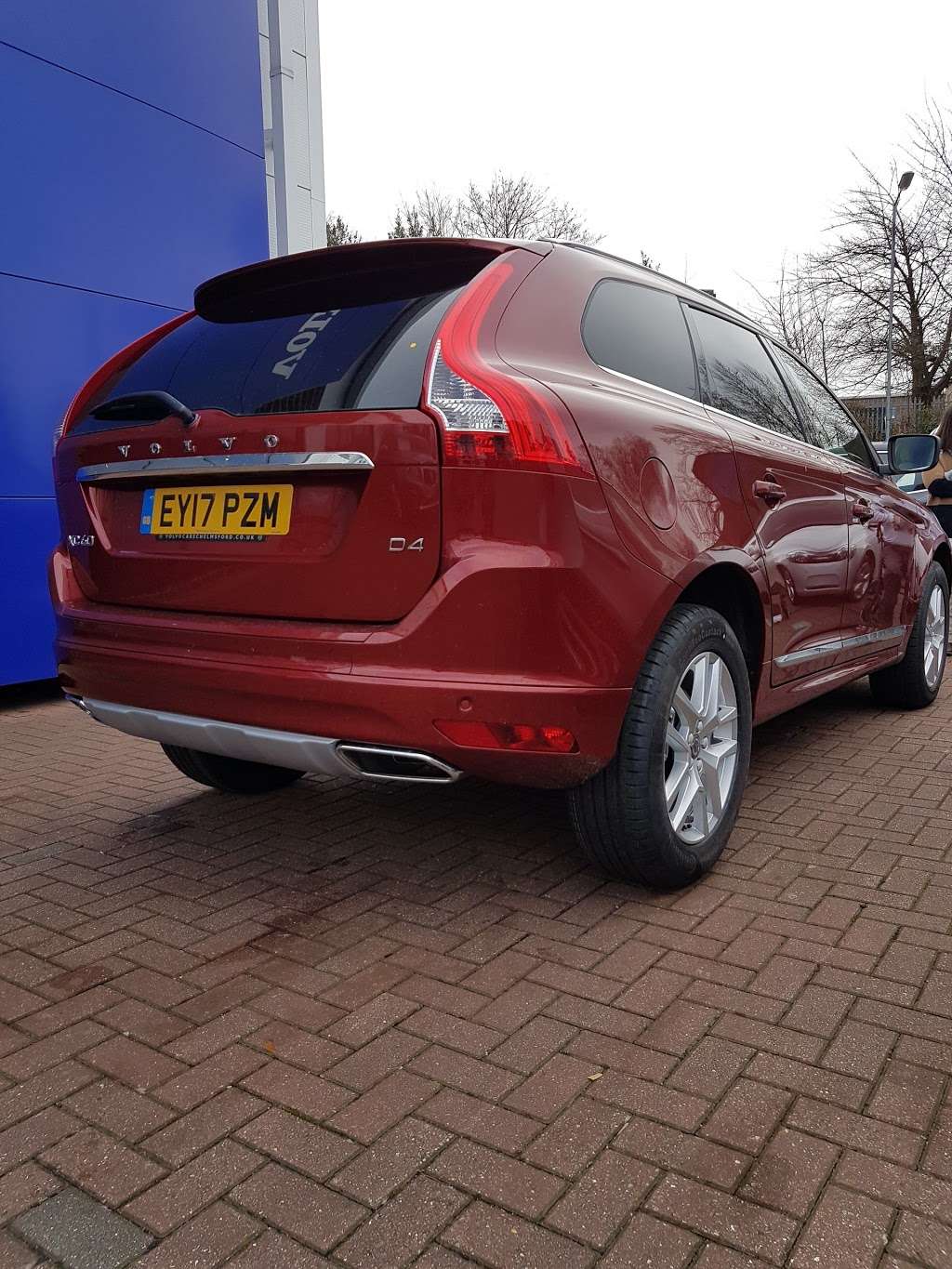 Volvo Cars Chelmsford | Waterhouse Business Park, 2-8 Baynes Pl, Chelmsford CM1 2QX, UK | Phone: 01245 240555